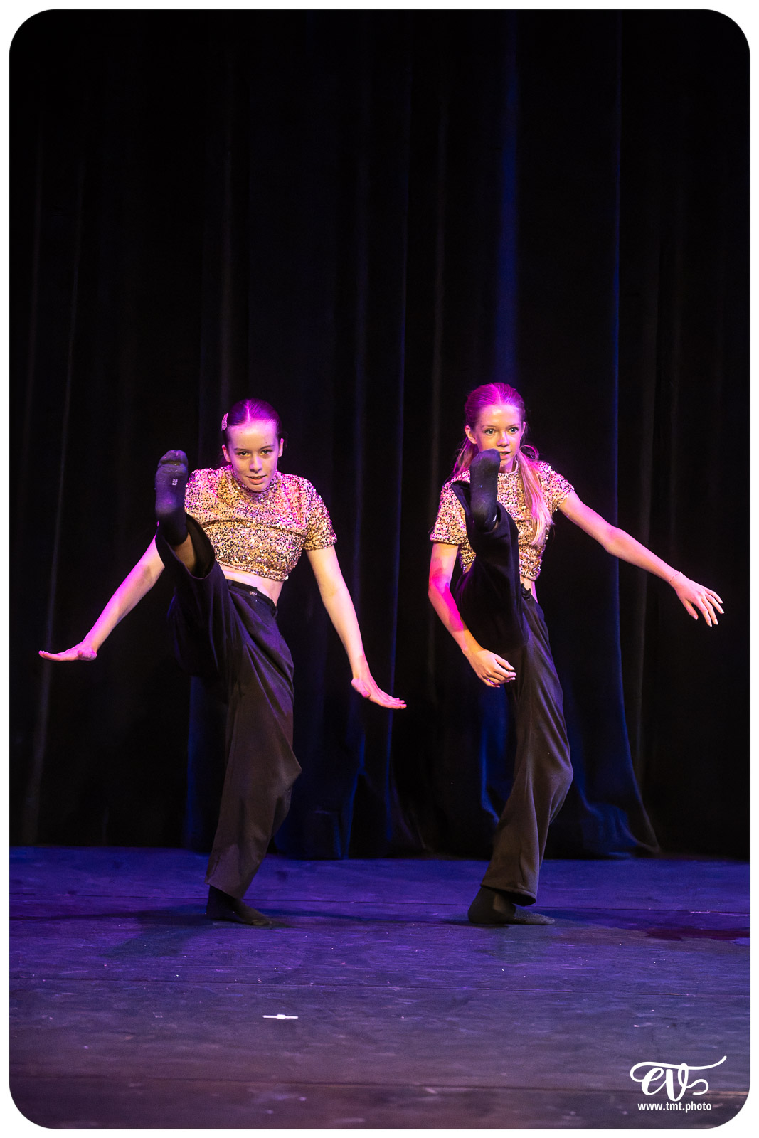 ECOLE DE DANSE CÉCILE ADAMOW